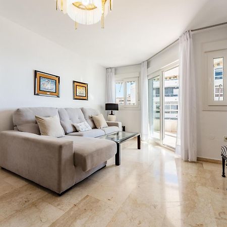 Tropico Carihuela View & Parking Apartment Торемолинос Екстериор снимка