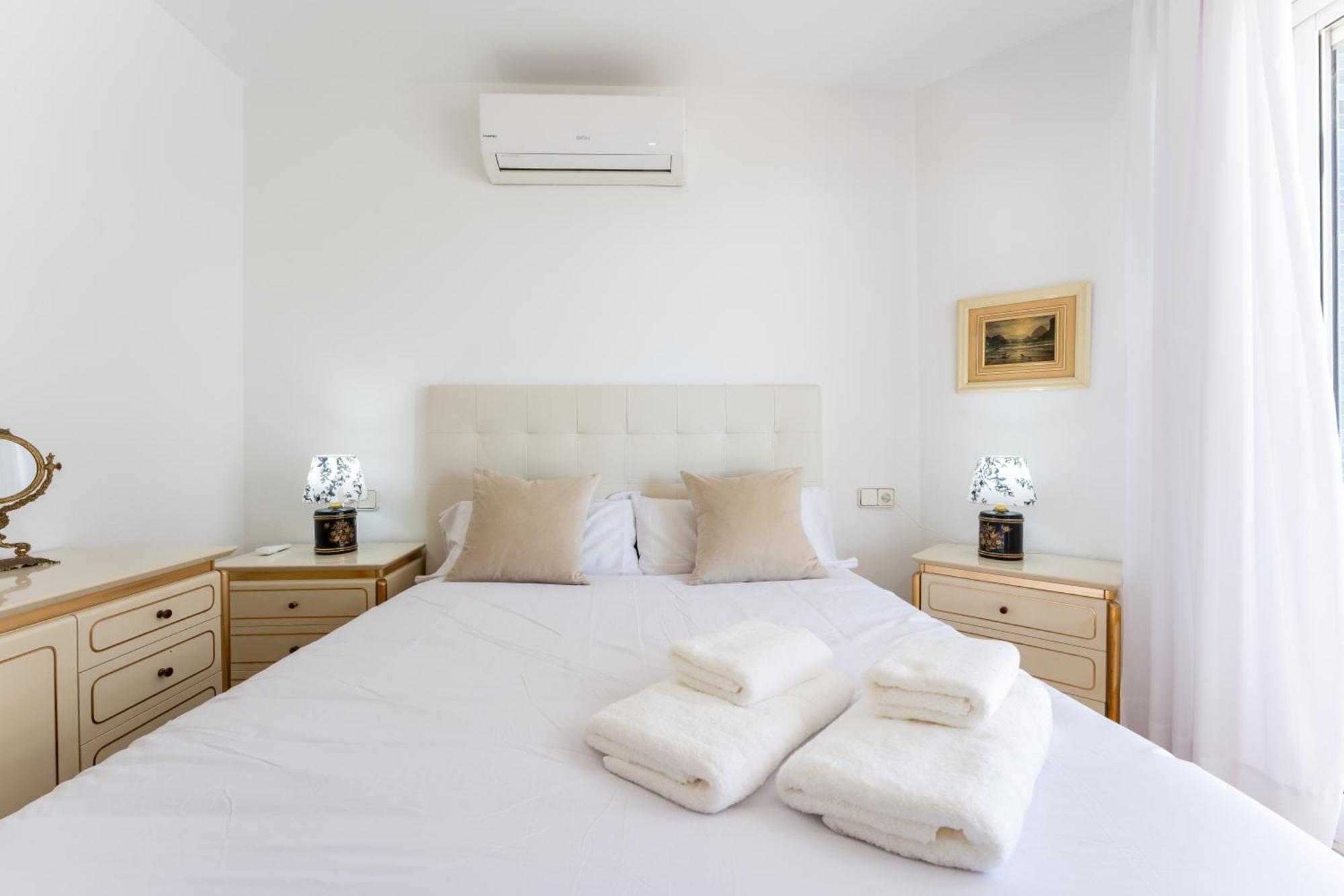 Tropico Carihuela View & Parking Apartment Торемолинос Екстериор снимка