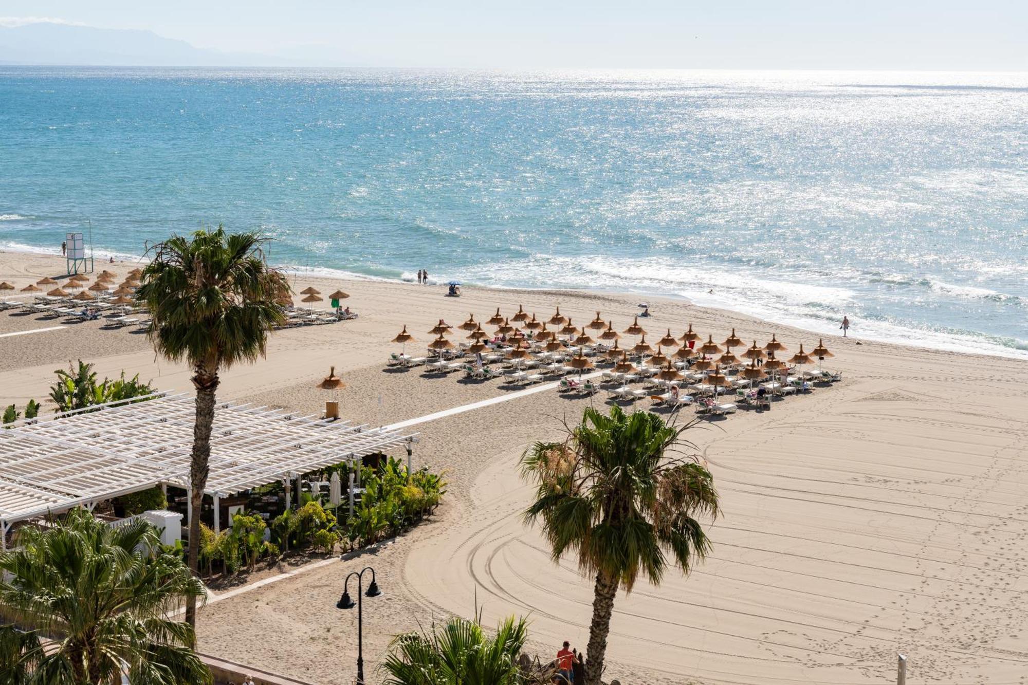 Tropico Carihuela View & Parking Apartment Торемолинос Екстериор снимка