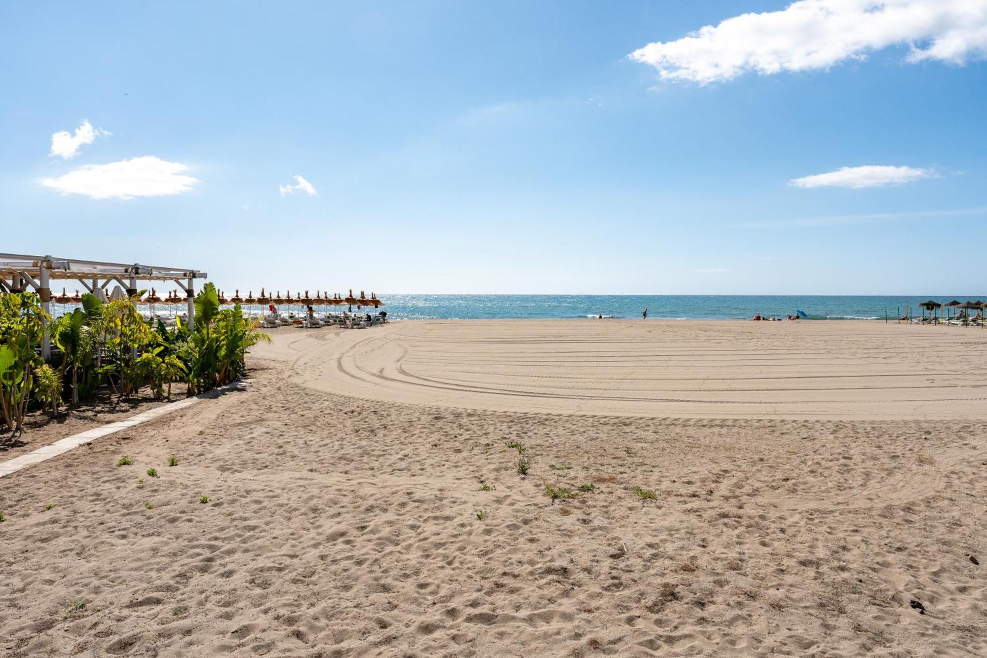 Tropico Carihuela View & Parking Apartment Торемолинос Екстериор снимка